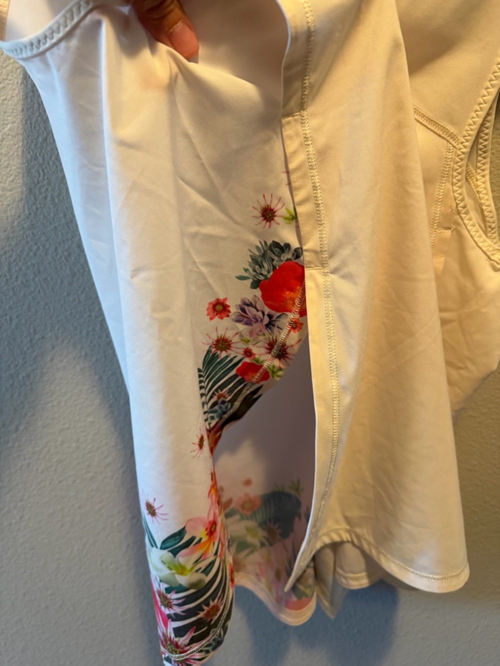 NWT lululemon run split singlet - Picture 4 of 9
